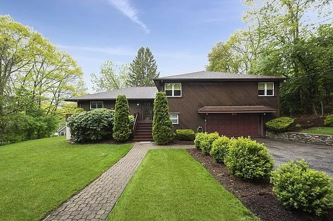 2 bed, 1 bath apartment for rent at 43 Jacobs Ter Unit 2, Oak Hill — photo 8 of 8