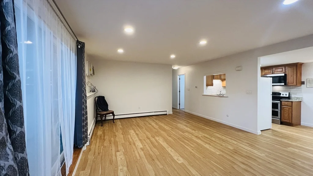 2 bed, 1 bath apartment for rent at 43 Jacqueline Rd Unit 1, Waltham — photo 9 of 16