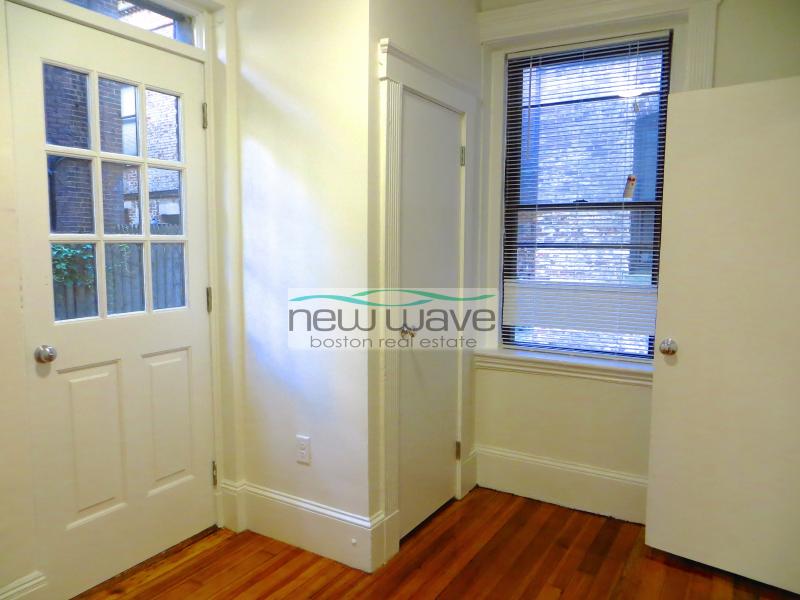 2 bed, 2 bath apartment for rent at 43 Joy St Unit 1, Beacon Hill — photo 5 of 19