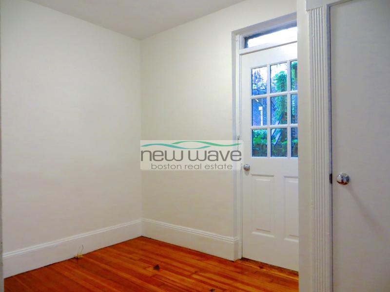 2 bed, 2 bath apartment for rent at 43 Joy St Unit 1, Beacon Hill — photo 2 of 19