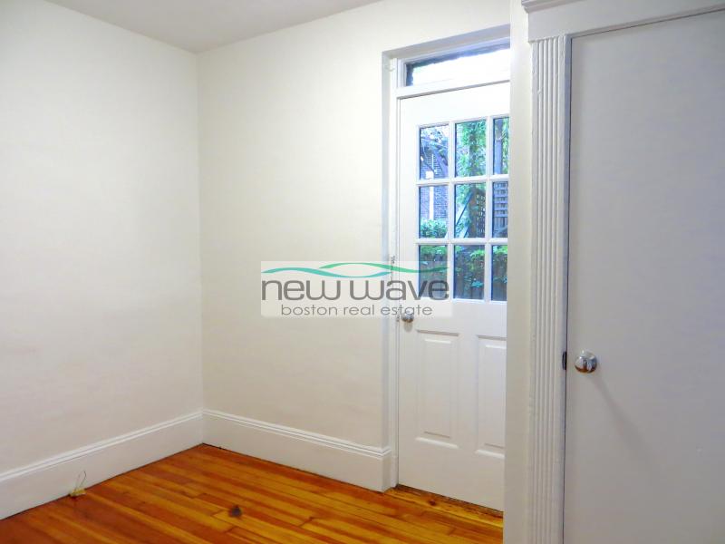 2 bed, 2 bath apartment for rent at 43 Joy St Unit 1, Beacon Hill — photo 3 of 19