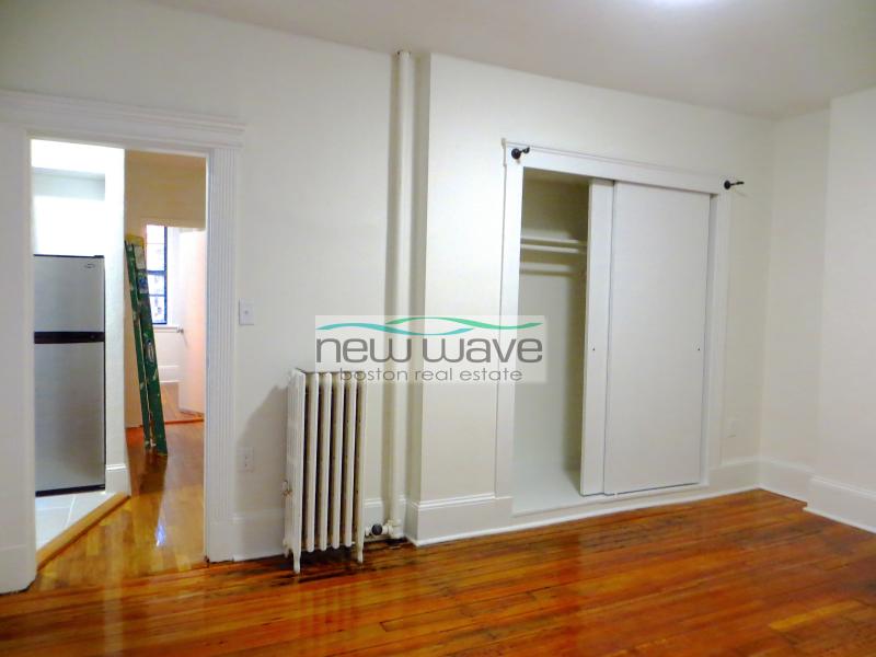 2 bed, 2 bath apartment for rent at 43 Joy St Unit 1, Beacon Hill — photo 8 of 19