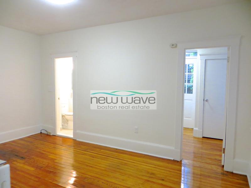 2 bed, 2 bath apartment for rent at 43 Joy St Unit 1, Beacon Hill — photo 7 of 19