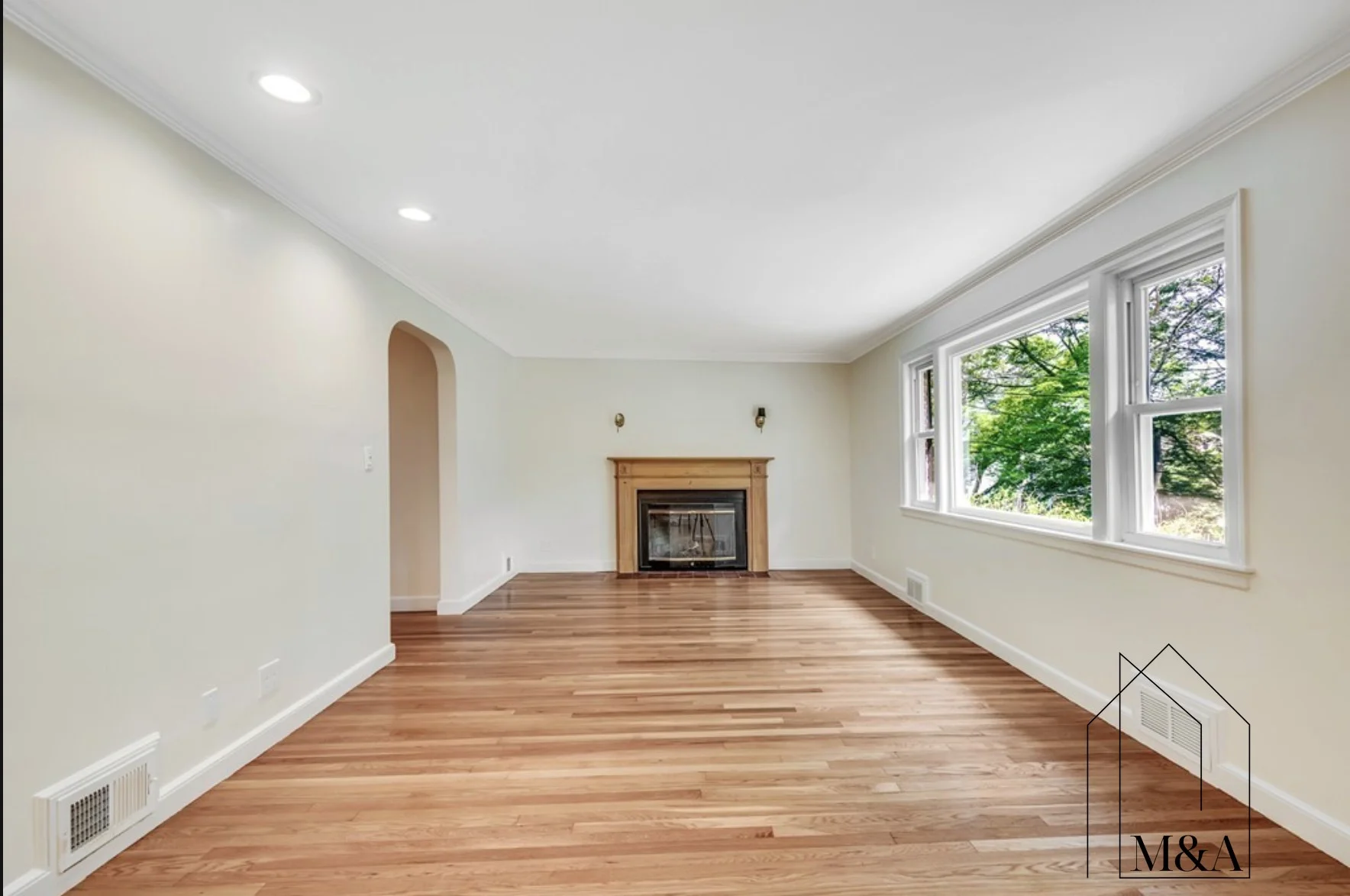 4 bed, 3 bath apartment for rent at 43 Kendall Rd Unit SF, Newton Centre — photo 2 of 17