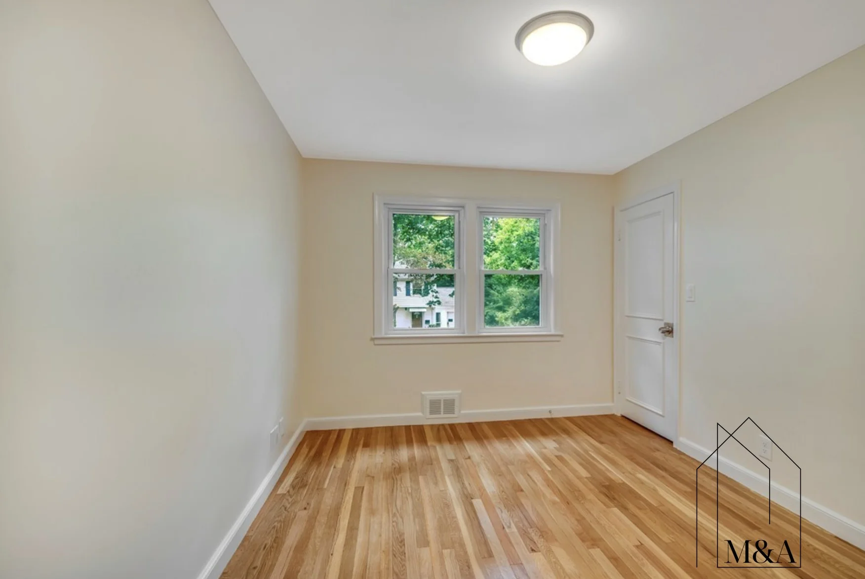 4 bed, 3 bath apartment for rent at 43 Kendall Rd Unit SF, Newton Centre — photo 11 of 17