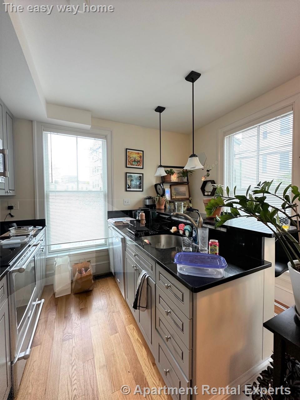 2 bed, 1 bath apartment for rent at 43 Kent St Unit 1, Porter Square — photo 2 of 13