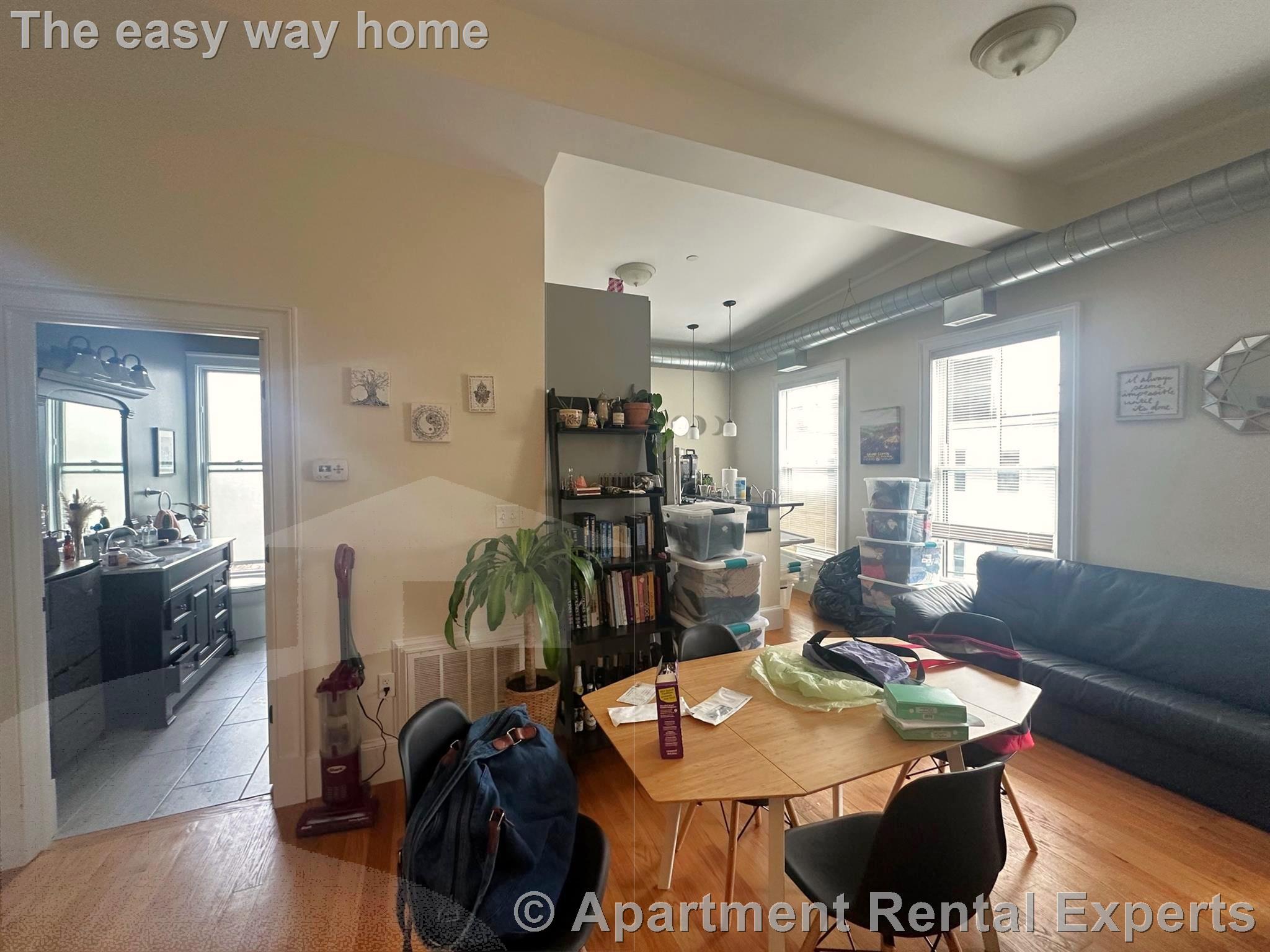 2 bed, 1 bath apartment for rent at 43 Kent St Unit 3, Porter Square — photo 8 of 10