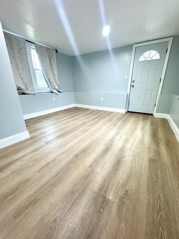 4 bed, 1 bath apartment for rent at 43 Lake St, Braintree — photo 15 of 19