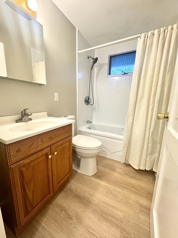 4 bed, 1 bath apartment for rent at 43 Lake St, Braintree — photo 16 of 19