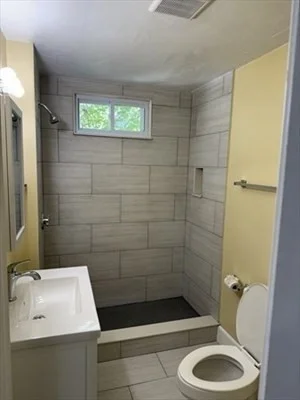 2 bed, 1 bath apartment for rent at 43 Leavitt St Unit 2, Brockton — photo 9 of 9