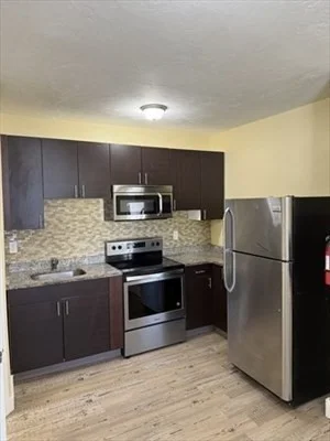 2 bed, 1 bath apartment for rent at 43 Leavitt St Unit 2, Brockton