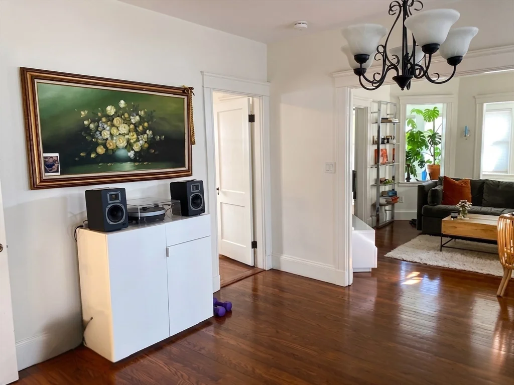1 bed, 1 bath apartment for rent at 43 Lee St Unit 1, Harvard Square — photo 10 of 26