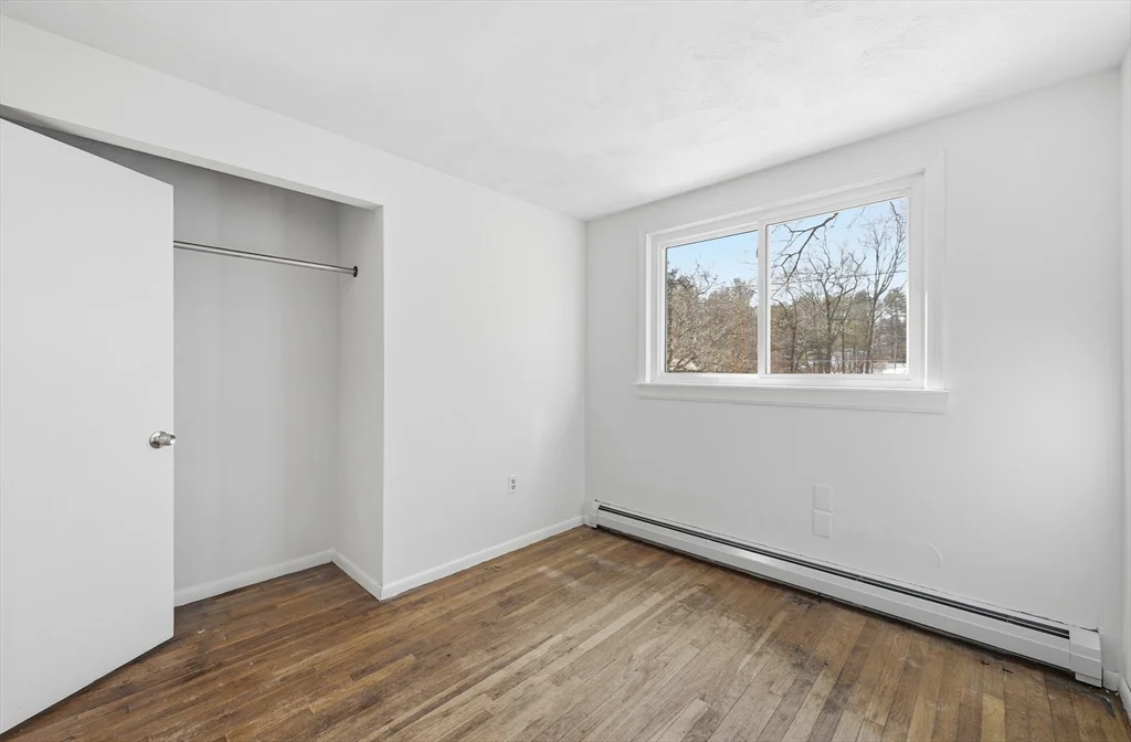 3 bed, 1 bath apartment for rent at 43 Little John Dr, Billerica — photo 16 of 38