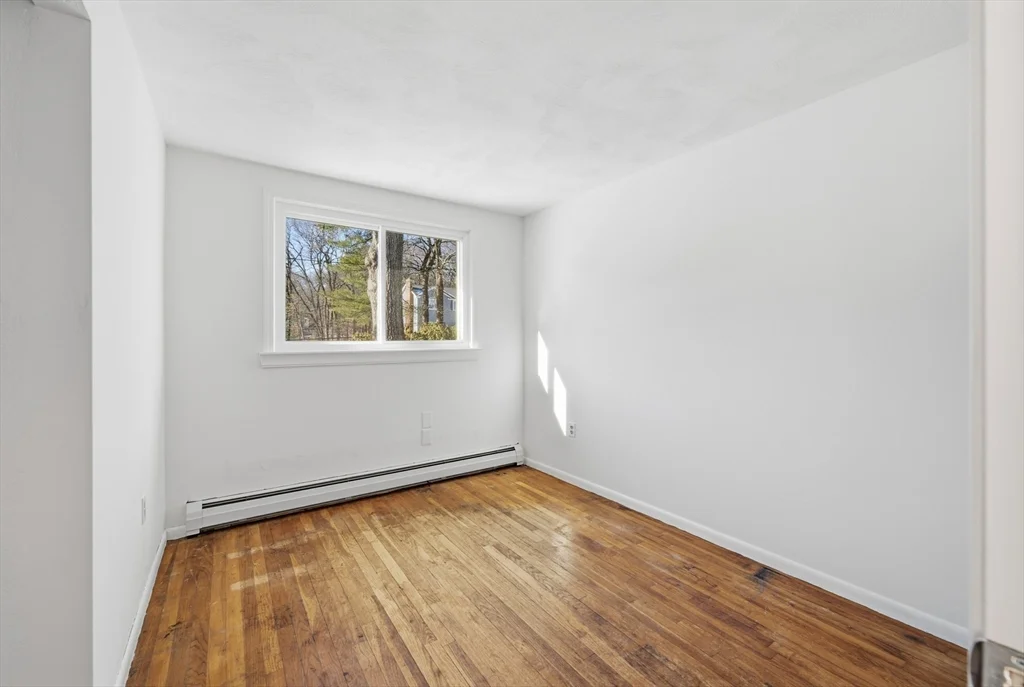 3 bed, 1 bath apartment for rent at 43 Little John Dr, Billerica — photo 15 of 38