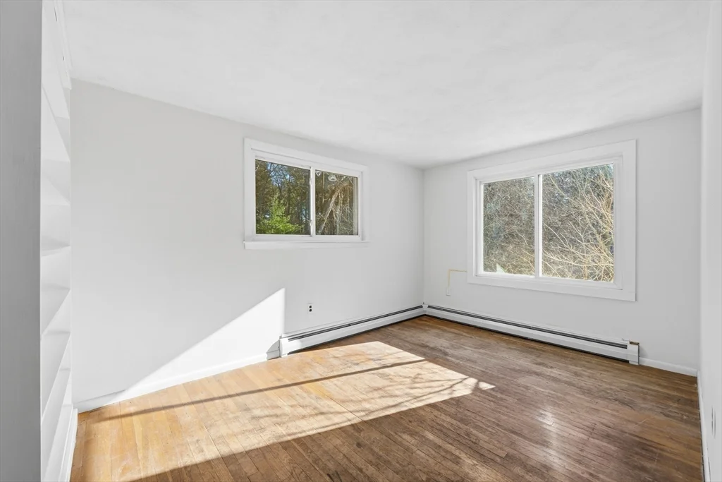 3 bed, 1 bath apartment for rent at 43 Little John Dr, Billerica — photo 9 of 38