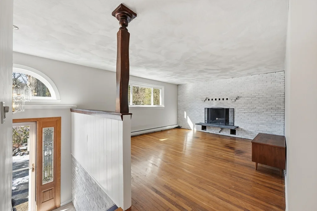 3 bed, 1 bath apartment for rent at 43 Little John Dr, Billerica — photo 18 of 38