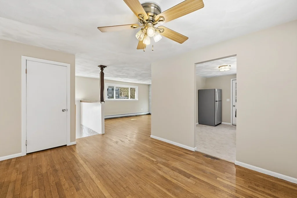 3 bed, 1 bath apartment for rent at 43 Little John Dr, Billerica — photo 23 of 38
