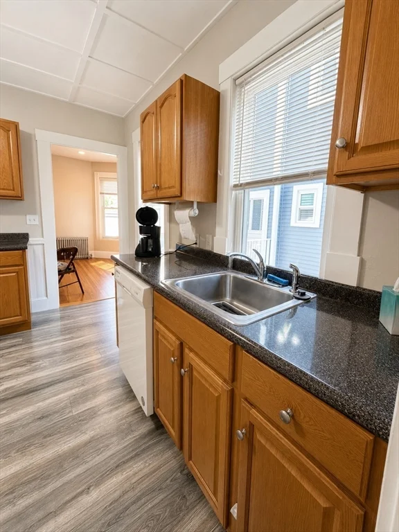 2 bed, 1 bath apartment for rent at 43 Lowell Unit 1, Waltham — photo 5 of 13