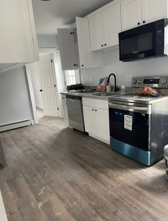 3 bed, 1 bath apartment for rent at 43 Maple St Unit 1, Spencer — photo 1 of 4