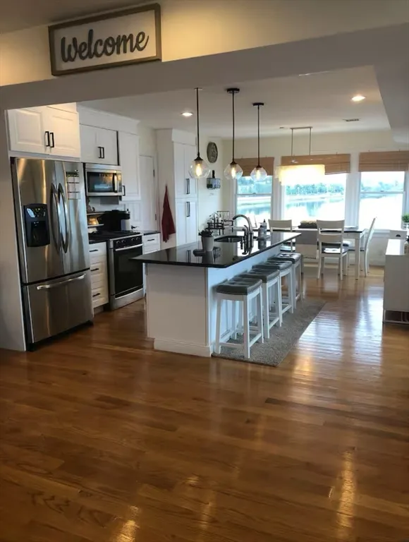 2 bed, 2 bath apartment for rent at 43 March St Unit 3, Salem — photo 2 of 11