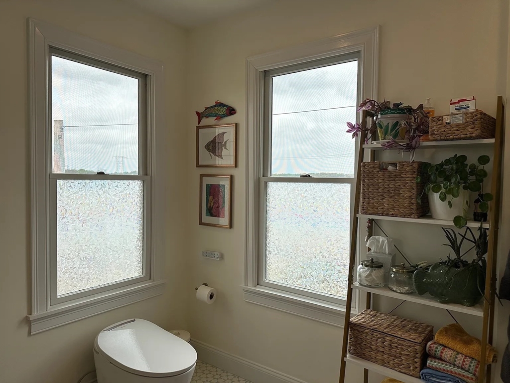 3 bed, 2 bath apartment for rent at 43 March Unit 4, Salem — photo 10 of 19