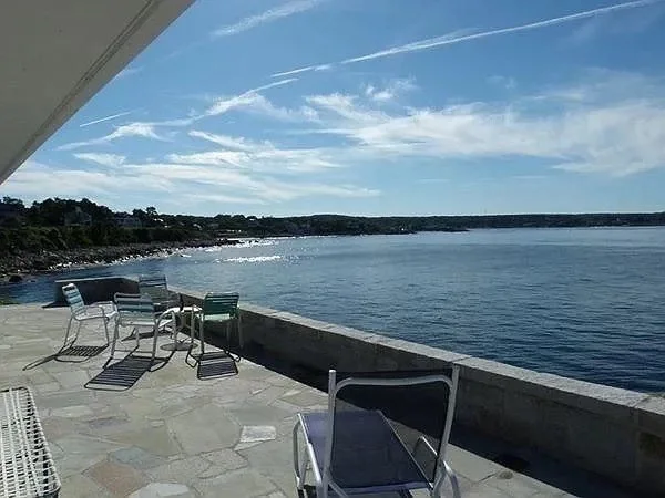 3 bed, 2 bath apartment for rent at 43 Marmion Way, Rockport — photo 2 of 18
