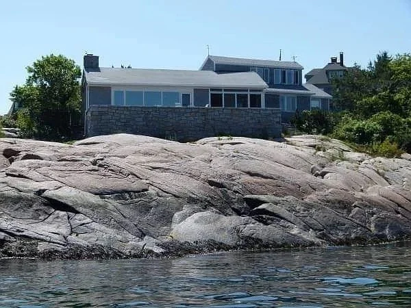 3 bed, 2 bath apartment for rent at 43 Marmion Way, Rockport — photo 18 of 18