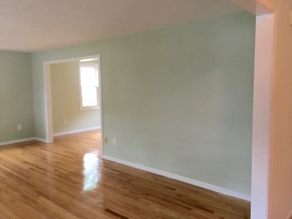 4 bed, 2 bath apartment for rent at 43 Mary Chilton Rd Unit 43, Needham — photo 5 of 15