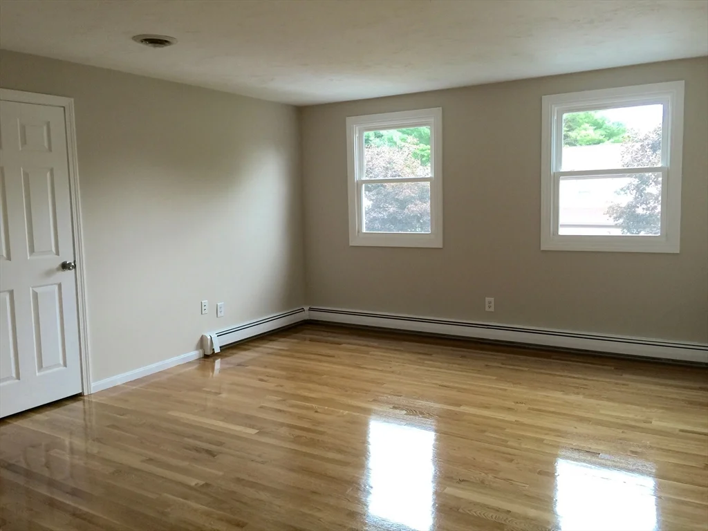 4 bed, 2 bath apartment for rent at 43 Mary Chilton Rd Unit 43, Needham — photo 14 of 15