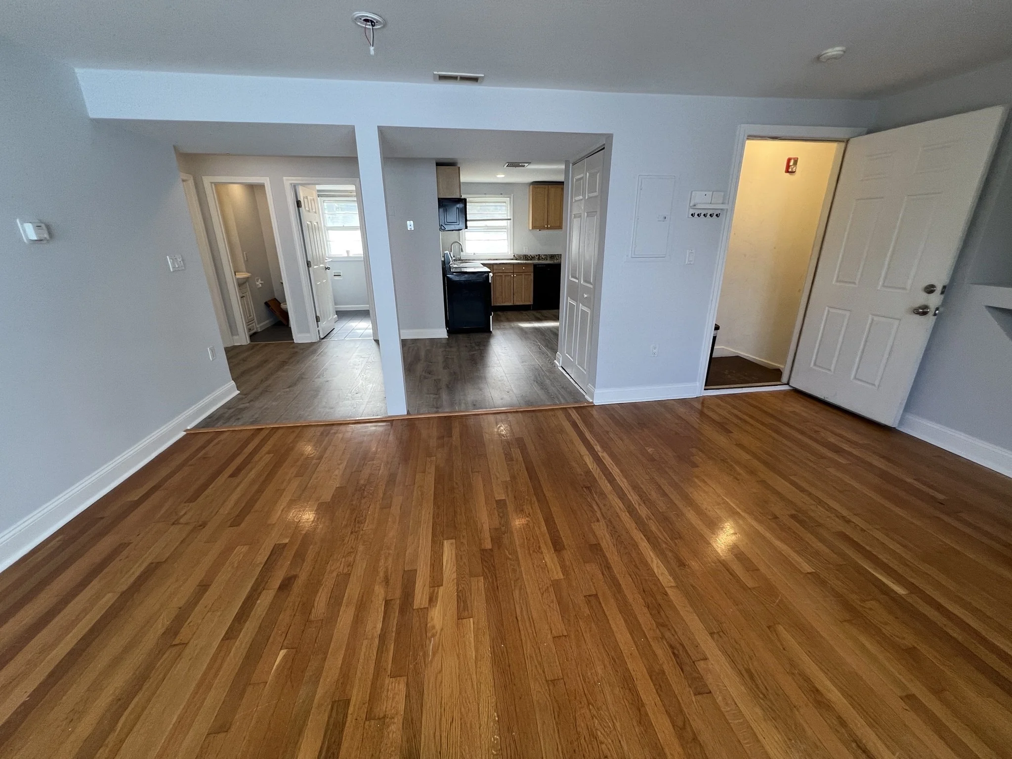 3 bed, 1 bath apartment for rent at 43 May St Unit 2, Strawberry Hill — photo 7 of 22