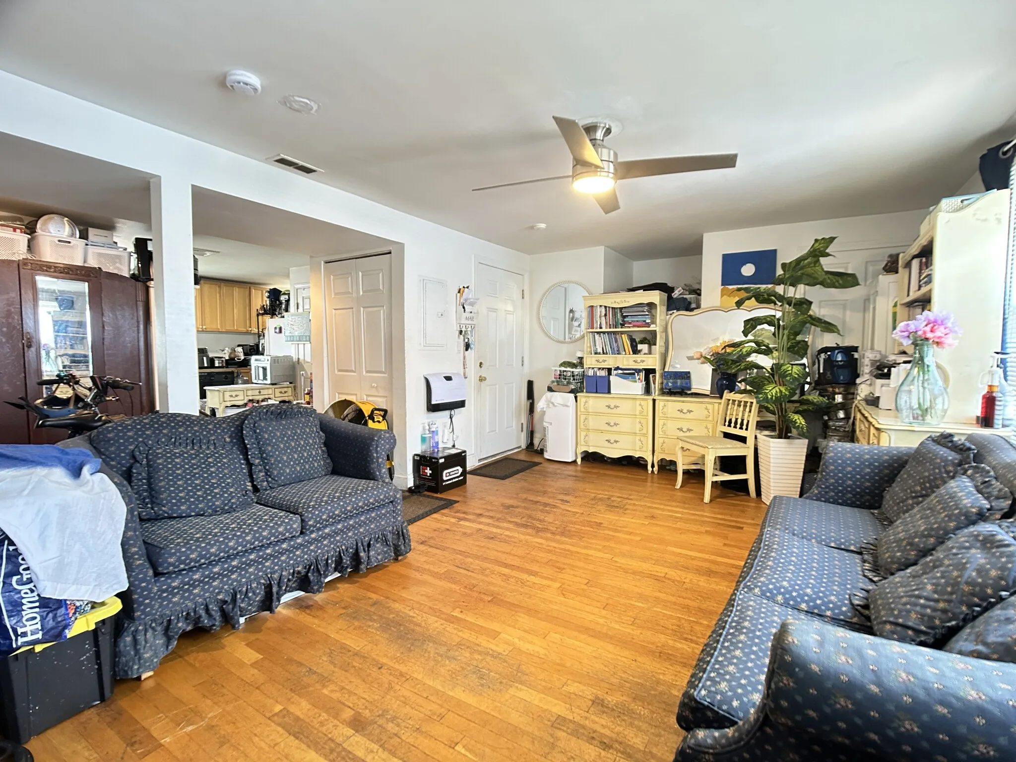 3 bed, 1.5 bath apartment for rent at 43 May St Unit 2, Strawberry Hill — photo 16 of 24