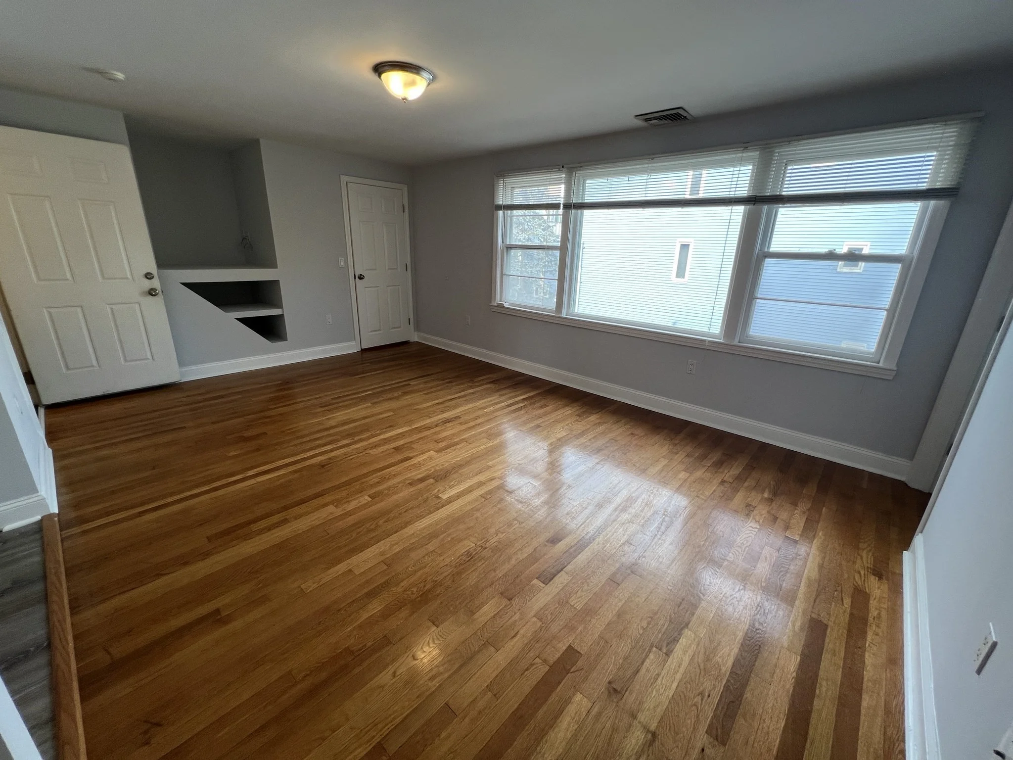3 bed, 1 bath apartment for rent at 43 May St Unit 2, Strawberry Hill — photo 10 of 22