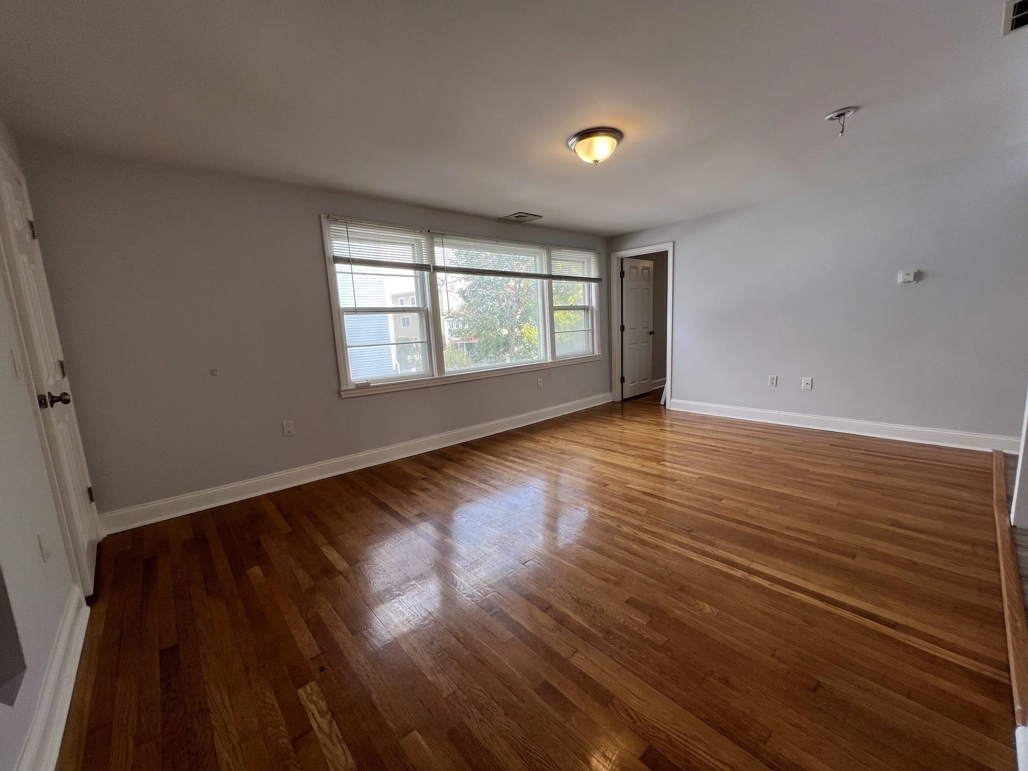 3 bed, 1 bath apartment for rent at 43 May St Unit 2, Strawberry Hill — photo 9 of 22