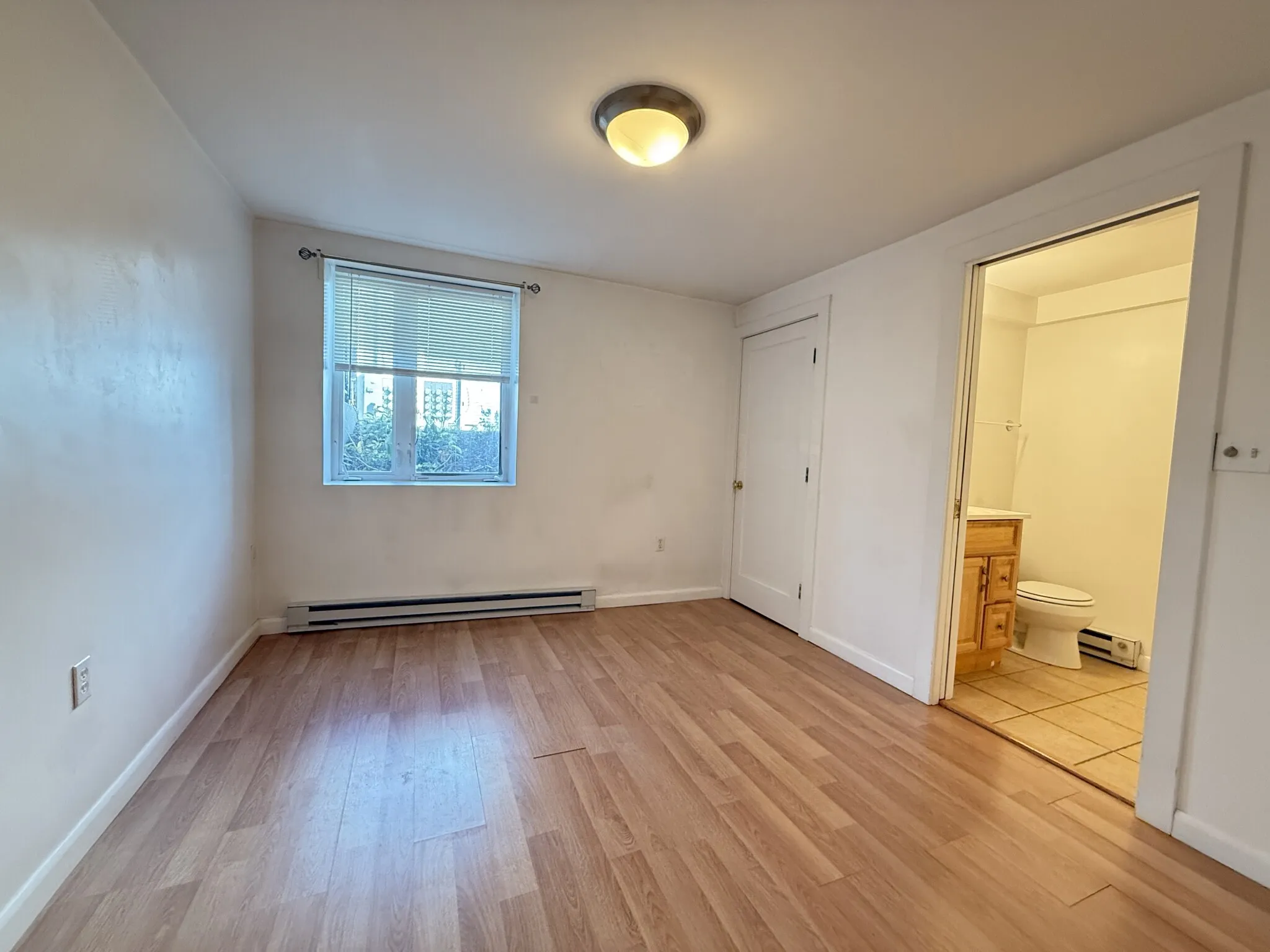 3 bed, 1.5 bath apartment for rent at 43 May St Unit 2, Strawberry Hill — photo 9 of 24