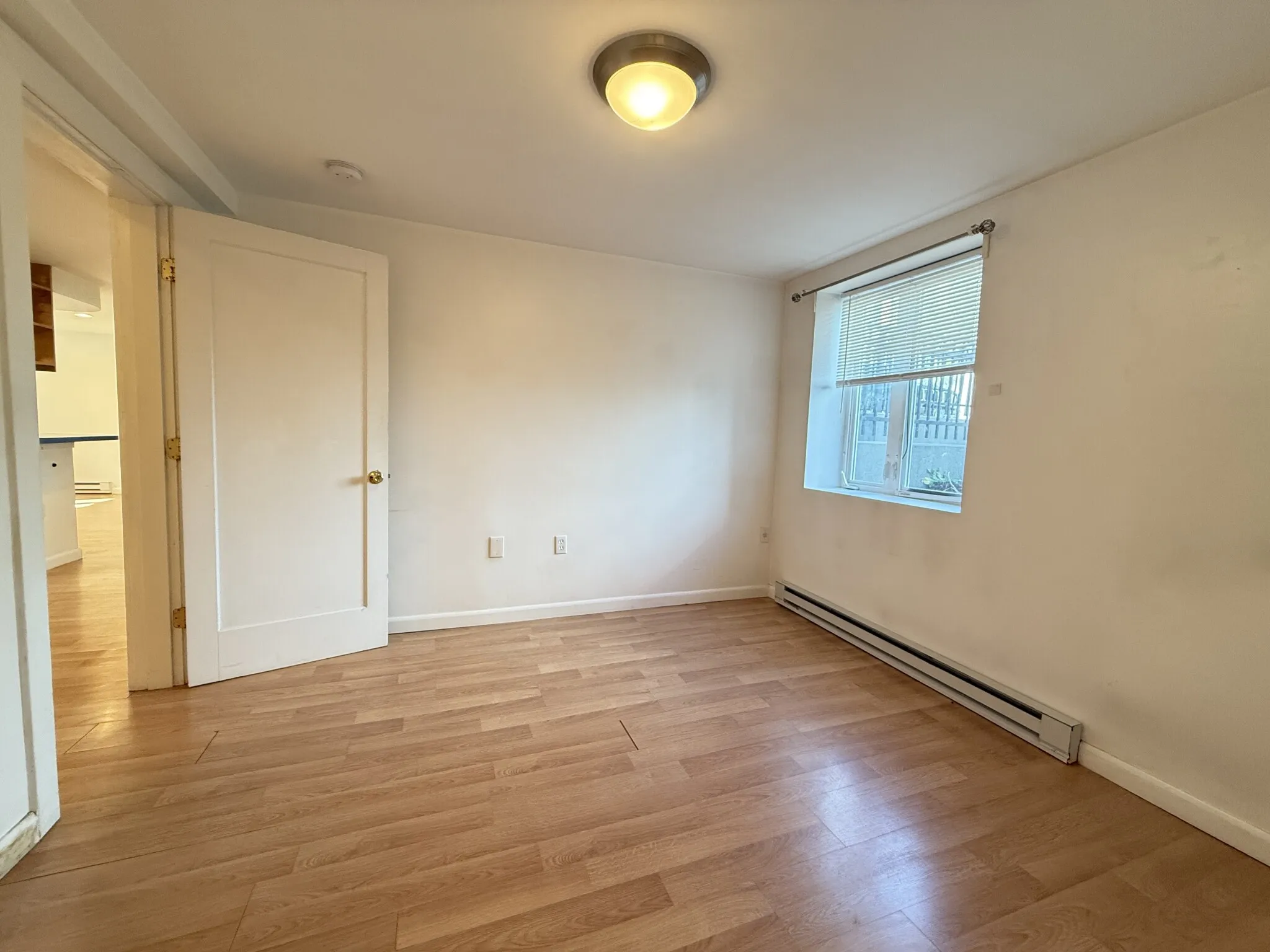 3 bed, 1.5 bath apartment for rent at 43 May St Unit 2, Strawberry Hill — photo 10 of 24