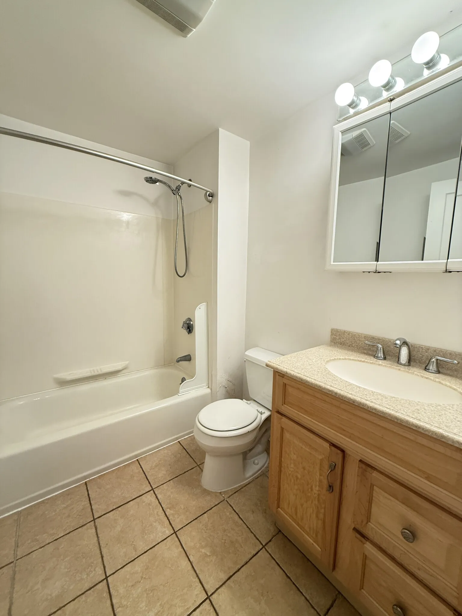 2 bed, 2 bath apartment for rent at 43 May St Unit G3, Strawberry Hill — photo 9 of 9