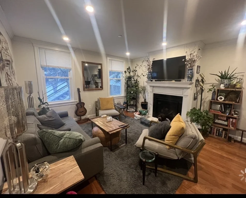 1 bed, 1 bath apartment for rent at 43 Mead St Unit 1, Charlestown — photo 1 of 7
