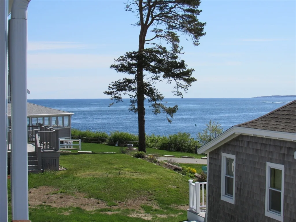 3 bed, 2 bath apartment for rent at 43 Middle Rd Unit -, Little Neck — photo 10 of 27