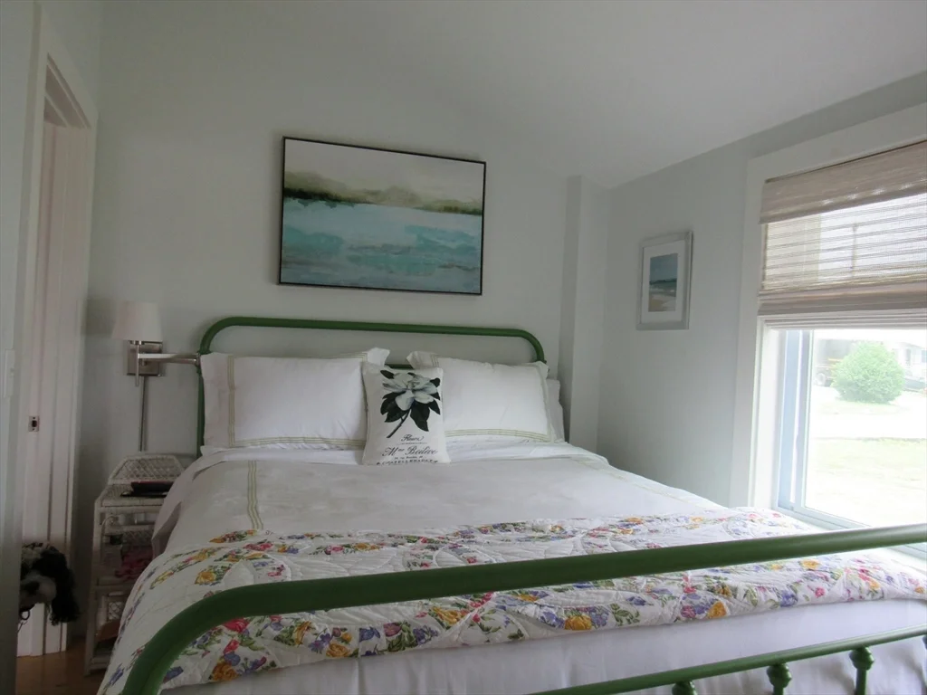 3 bed, 2 bath apartment for rent at 43 Middle Rd Unit -, Little Neck — photo 16 of 27