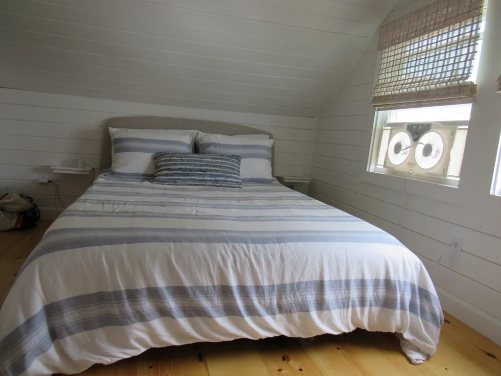 3 bed, 2 bath apartment for rent at 43 Middle Rd Unit -, Little Neck — photo 20 of 27