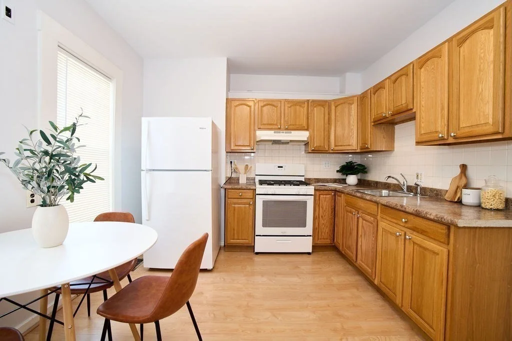 2 bed, 1 bath apartment for rent at 43 Mount Vernon St Unit 1, Malden — photo 2 of 7