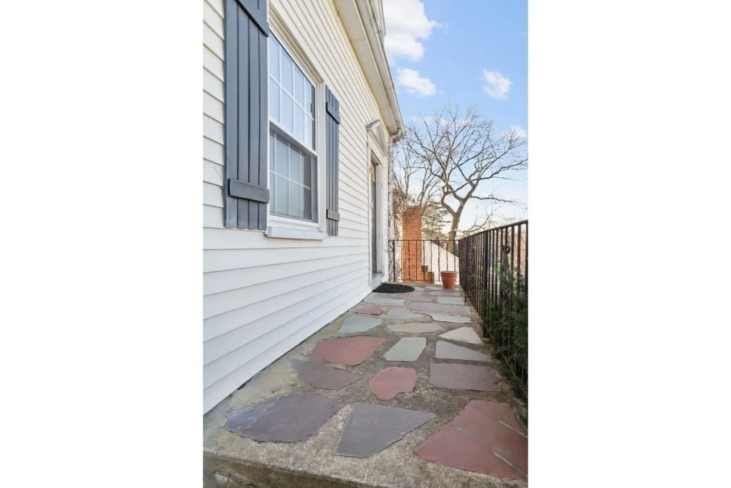 2 bed, 1 bath apartment for rent at 43 Northbourne Rd, Jamaica Plain — photo 14 of 15