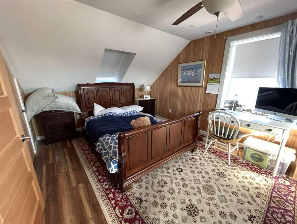 8+ bed, 4+ bath apartment for rent at 43 Oceanside Dr, Sand Hills — photo 13 of 14