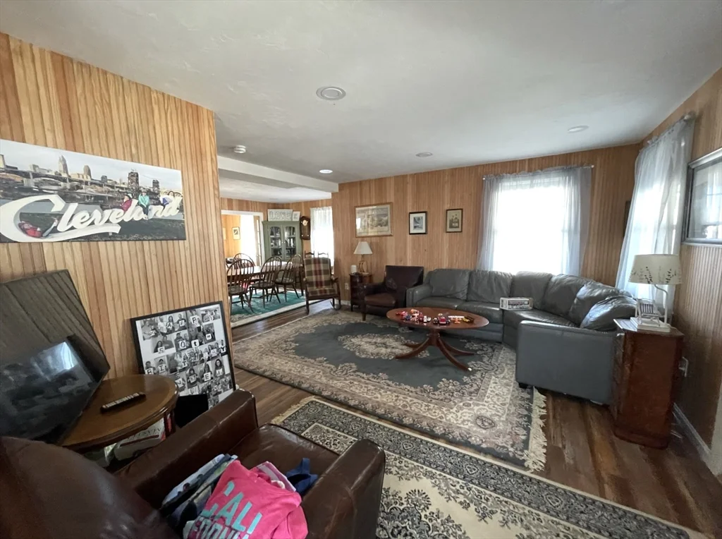 2 bed, 1 bath apartment for rent at 43 Oceanside Drive : Lower Unit LOWER, Sand Hills — photo 6 of 14