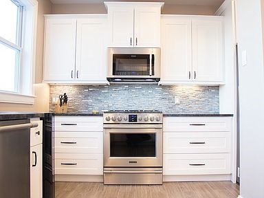4 bed, 2 bath apartment for rent at 43 Old Harbor St Unit SF, South Boston — photo 2 of 17