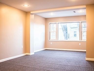 4 bed, 2.5 bath apartment for rent at 43 Old Harbor St Unit Sf1, South Boston — photo 14 of 17