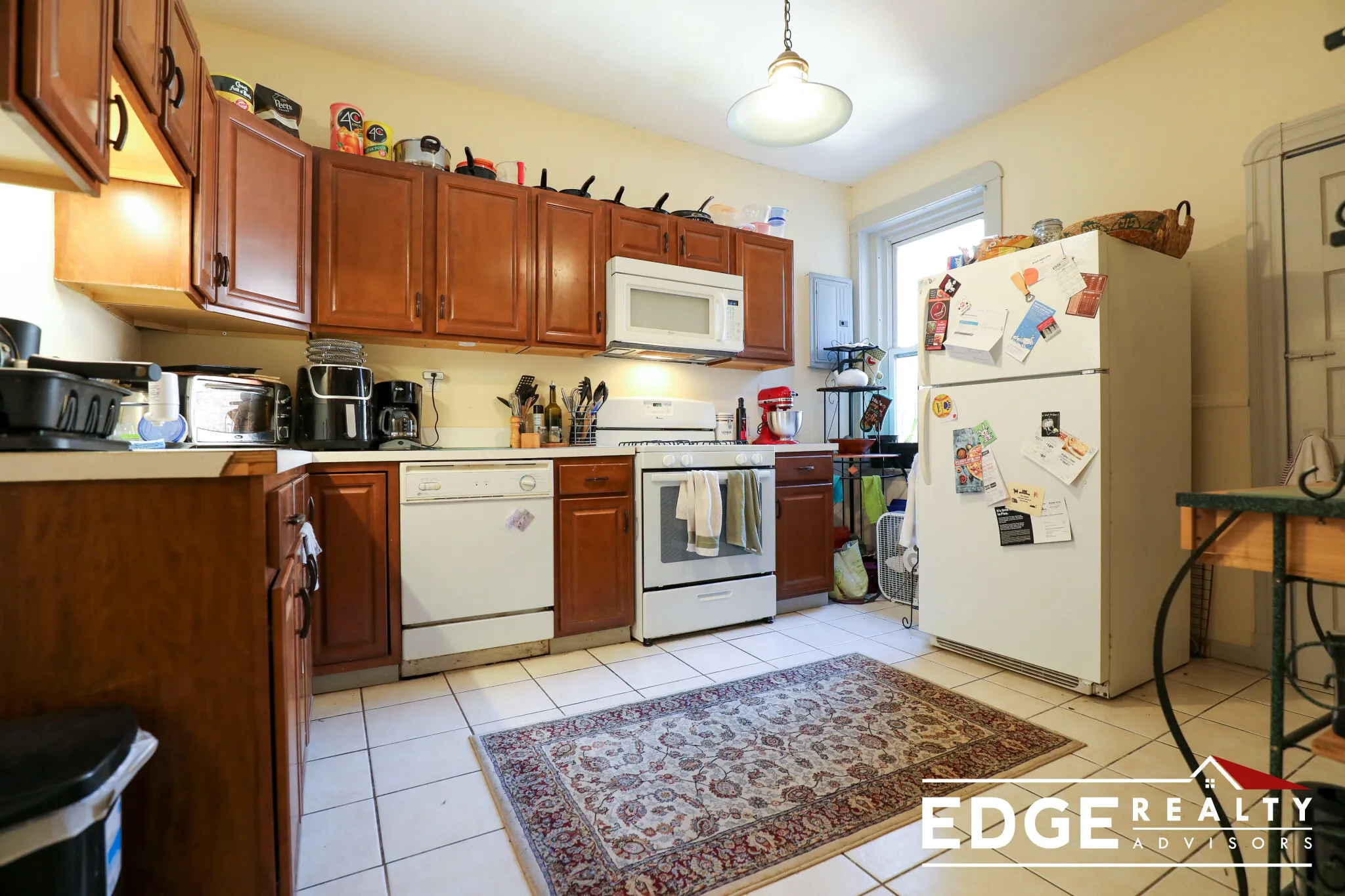 4 bed, 2 bath apartment for rent at 43 Orkney Rd Unit 3, Brighton — photo 5 of 14
