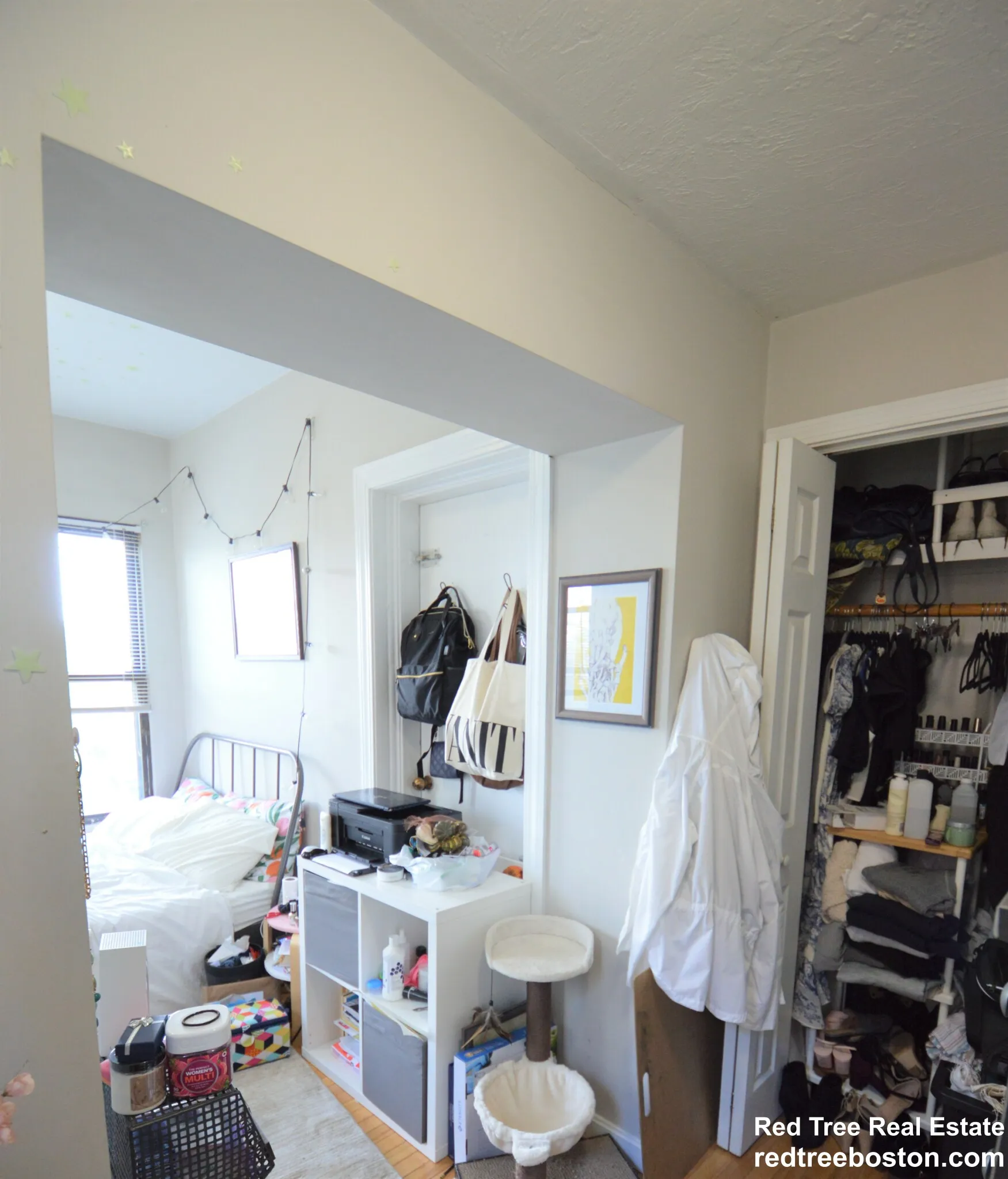 3 bed, 1 bath apartment for rent at 43 Park Vale Ave Unit 3, Brighton — photo 5 of 12