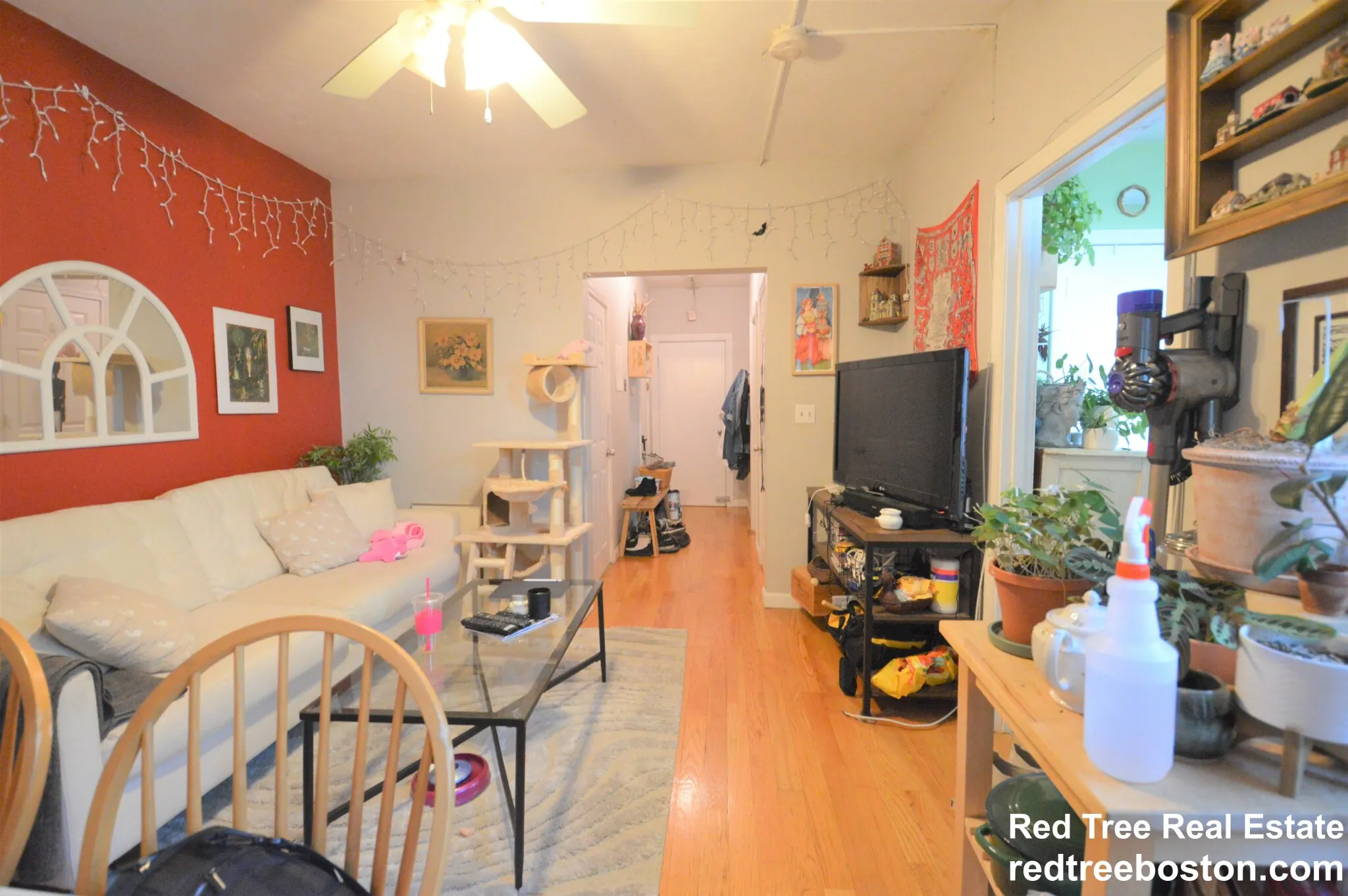 3 bed, 1 bath apartment for rent at 43 Park Vale Ave Unit 3, Brighton — photo 2 of 12