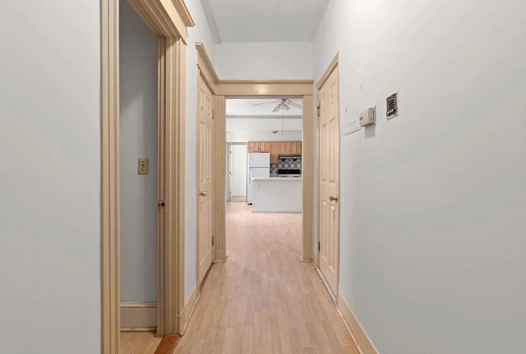 3 bed, 1 bath apartment for rent at 43 Park Vale Ave Unit 7, Allston — photo 4 of 8